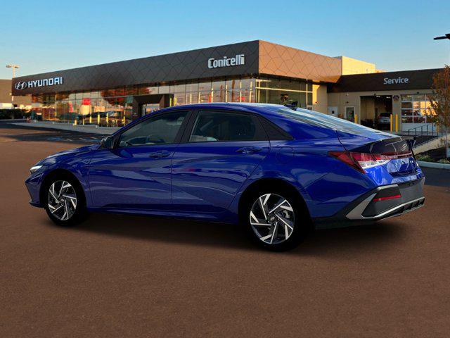2025 Hyundai Elantra SEL Sport photo 4