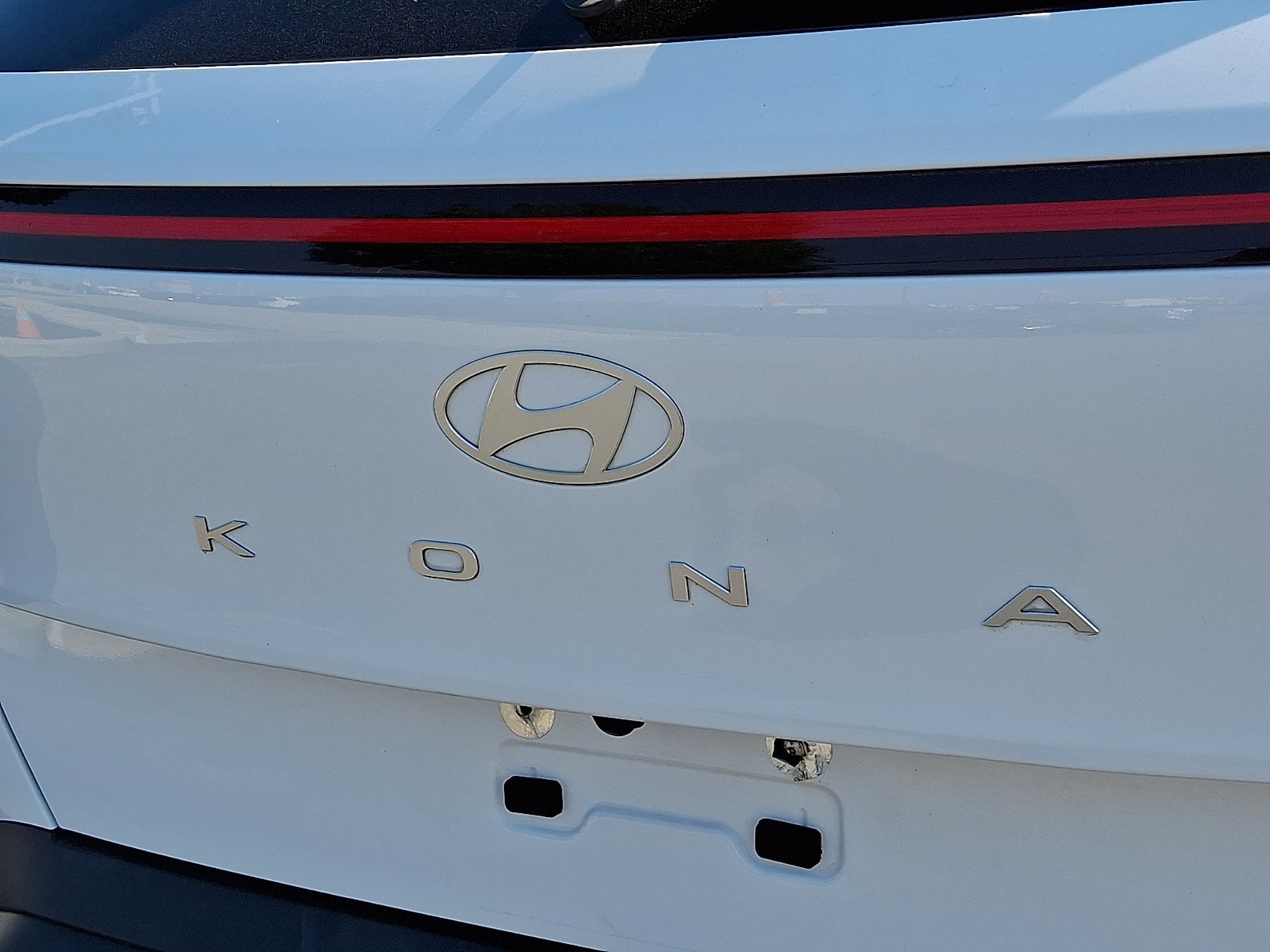 2025 Hyundai Kona SEL - Photo 30