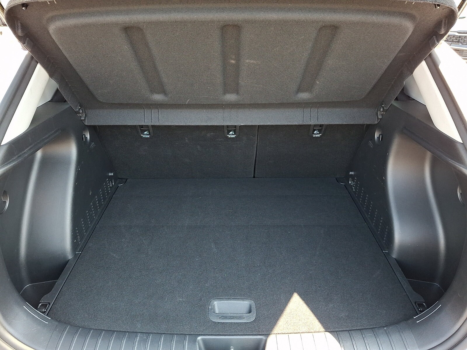 2025 Hyundai Kona SEL - Photo 29