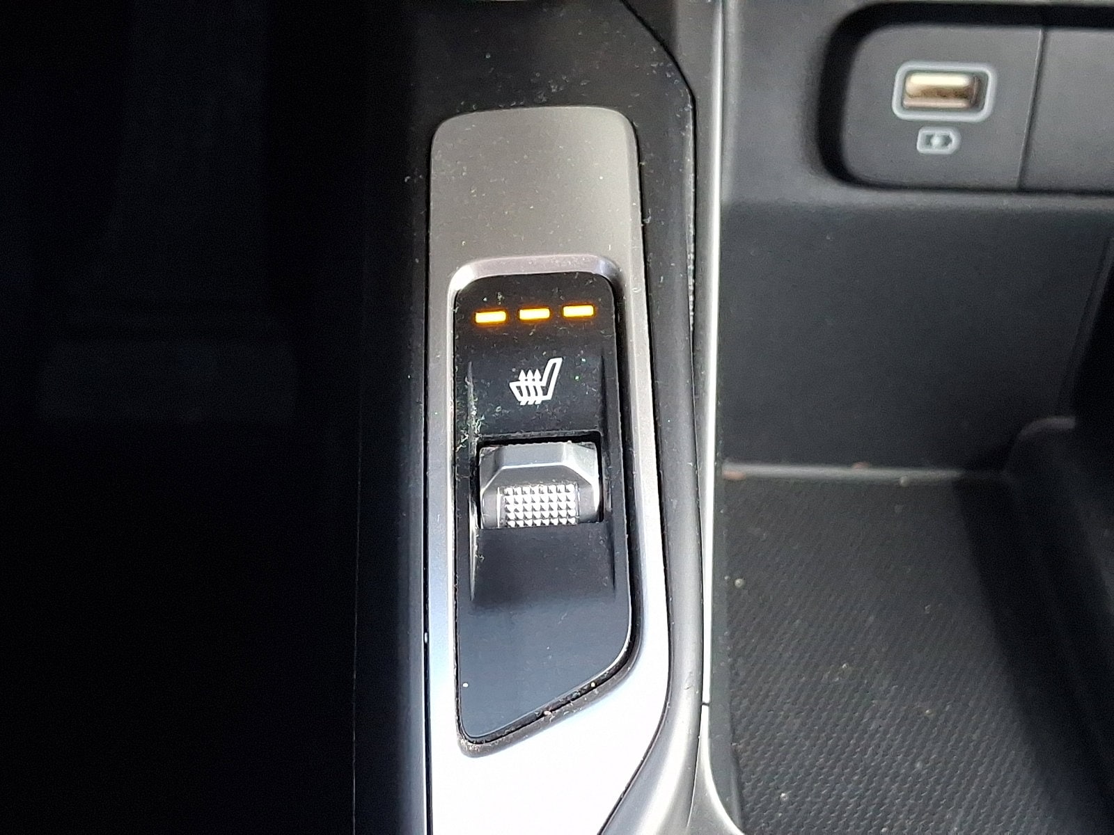 2022 Kia Sorento X-Line S - Photo 24