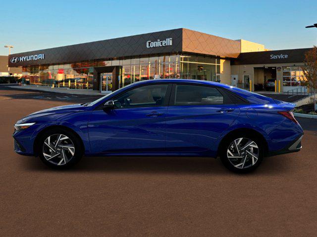 2025 Hyundai Elantra SEL Sport photo 3