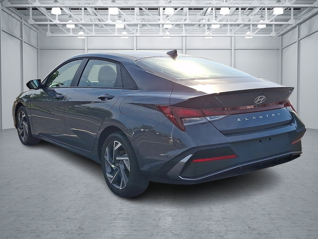 Certified 2025 Hyundai Elantra SEL Sport Sedan
