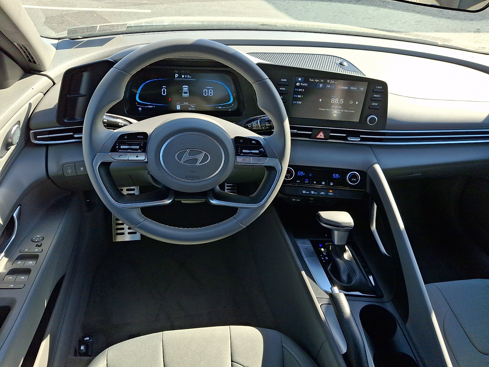 2025 Hyundai Elantra SEL - Photo 11