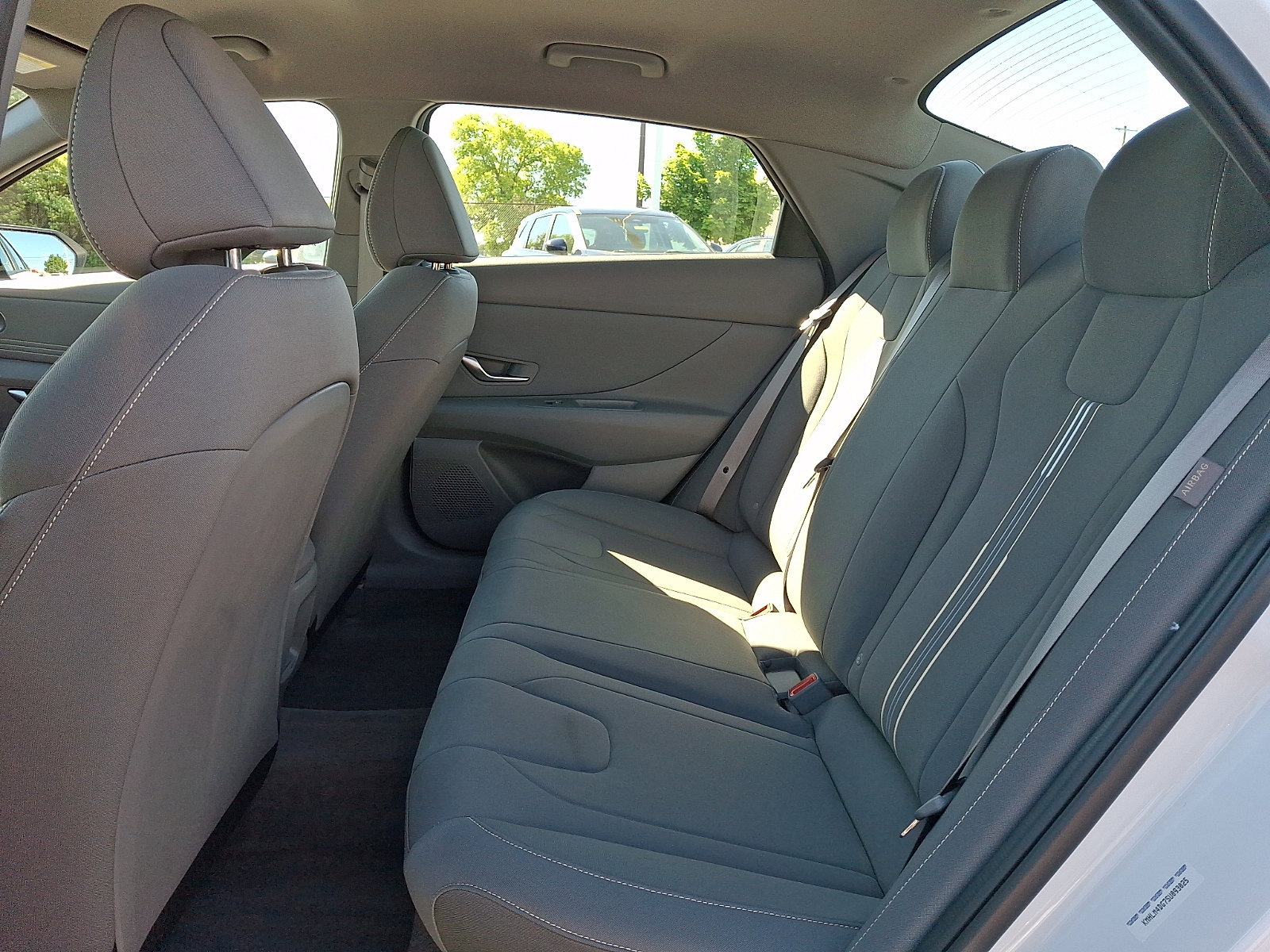 2025 Hyundai Elantra SEL - Photo 10