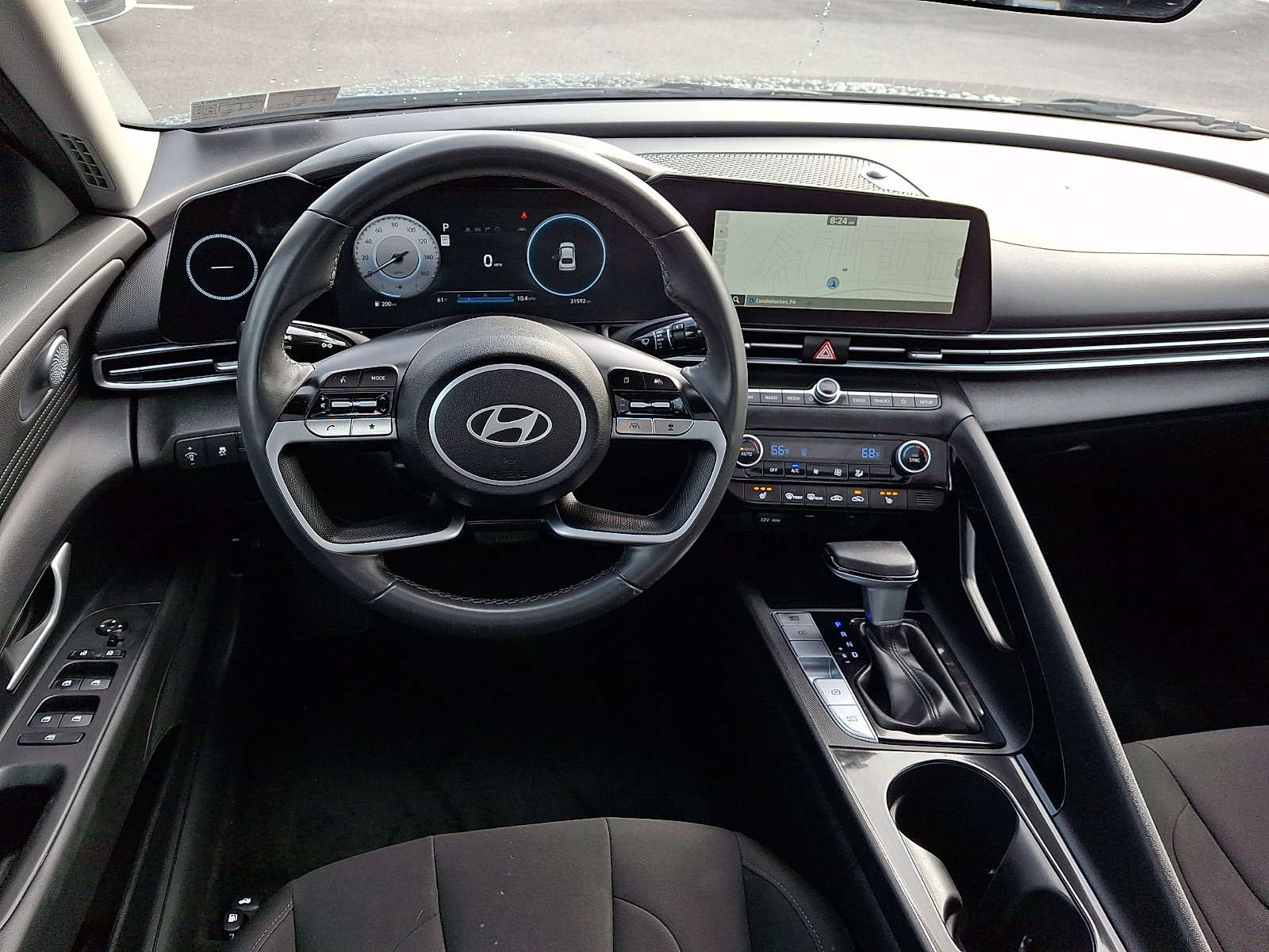2025 Hyundai Elantra SEL - Photo 11