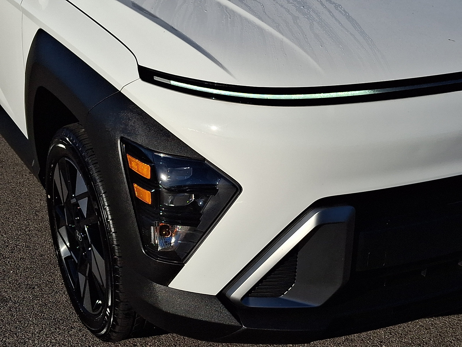 2025 Hyundai Kona SEL - Photo 9
