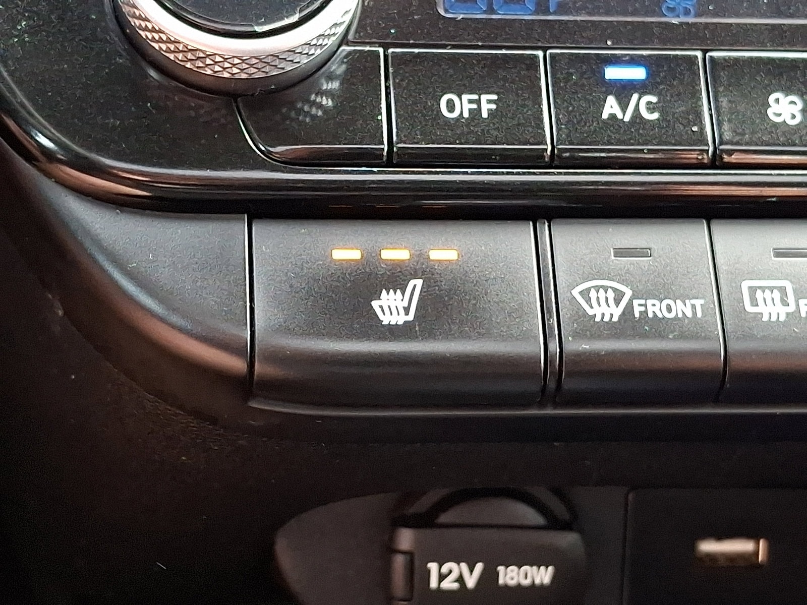 2025 Hyundai Elantra SEL - Photo 24