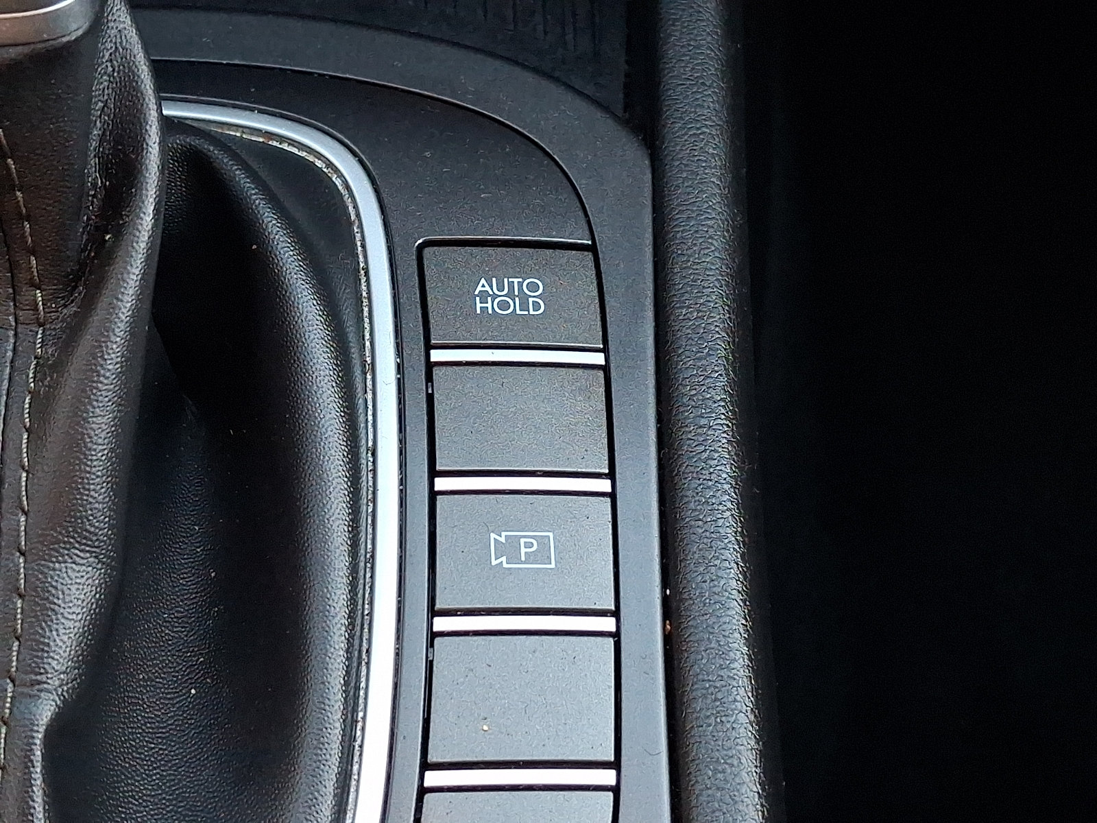 2025 Hyundai Kona SEL - Photo 25