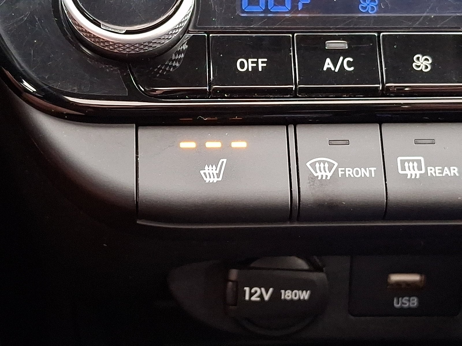 2024 Hyundai Elantra SEL - Photo 25