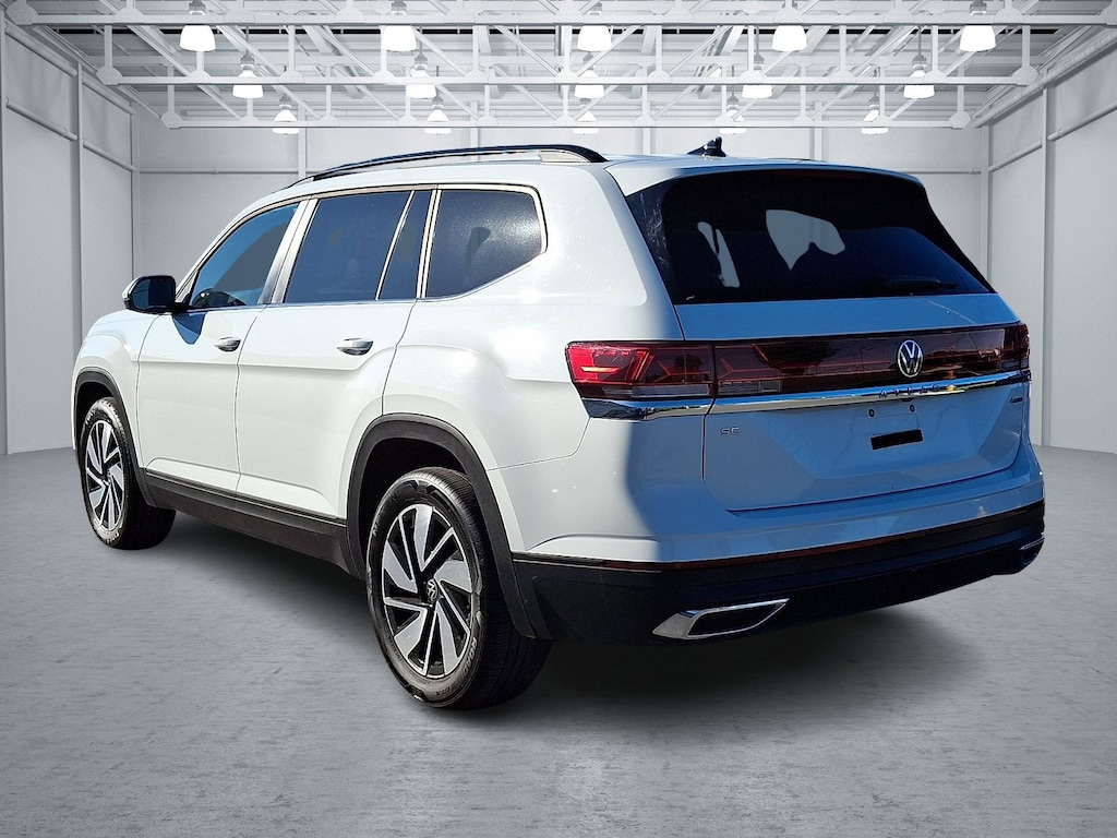 Used 2025 Volkswagen Atlas 2.0T SE w/Technology SUV