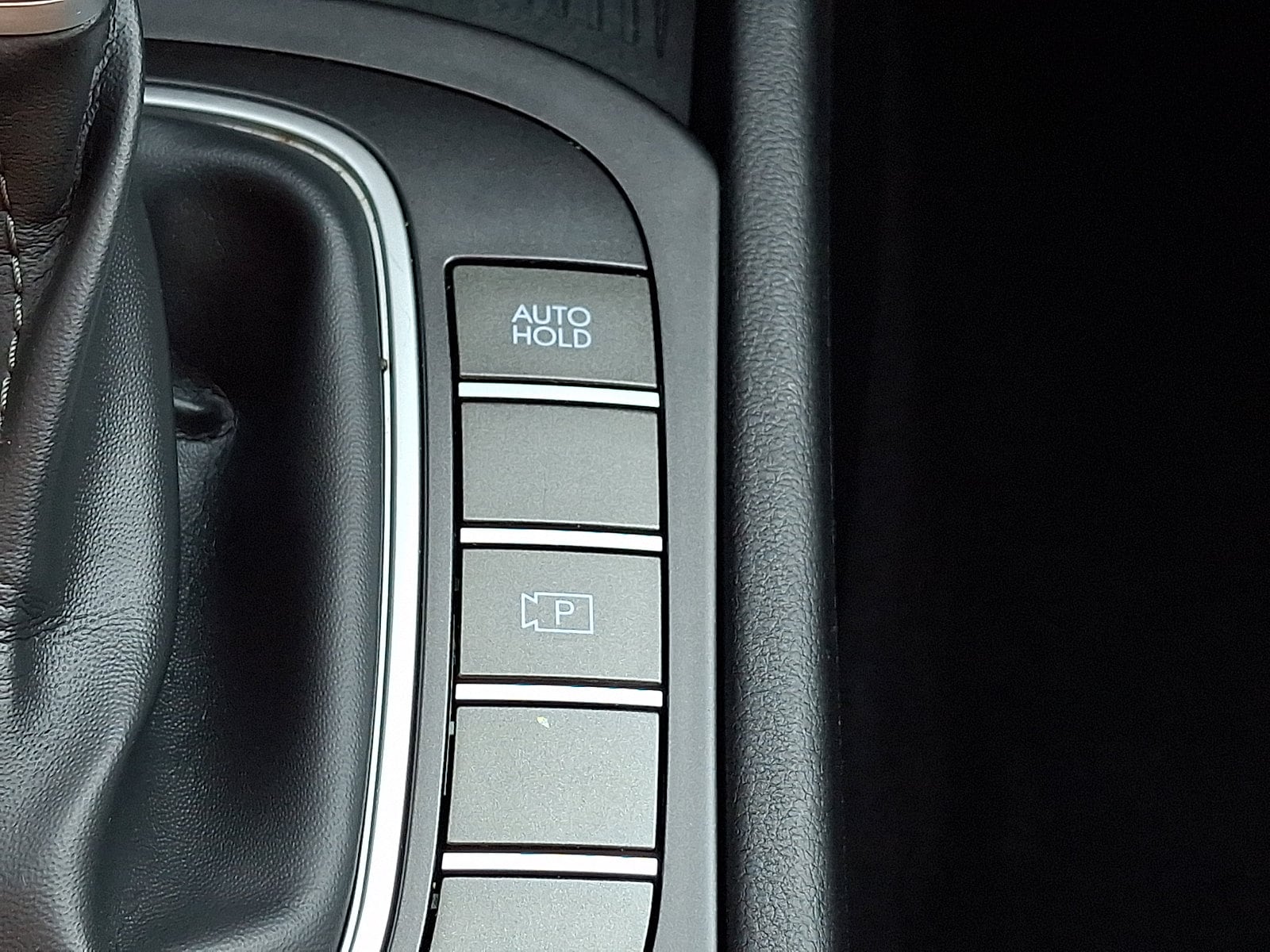 2025 Hyundai Kona SEL - Photo 25
