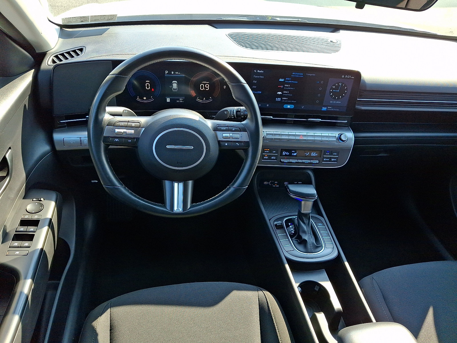 2025 Hyundai Kona SEL - Photo 11
