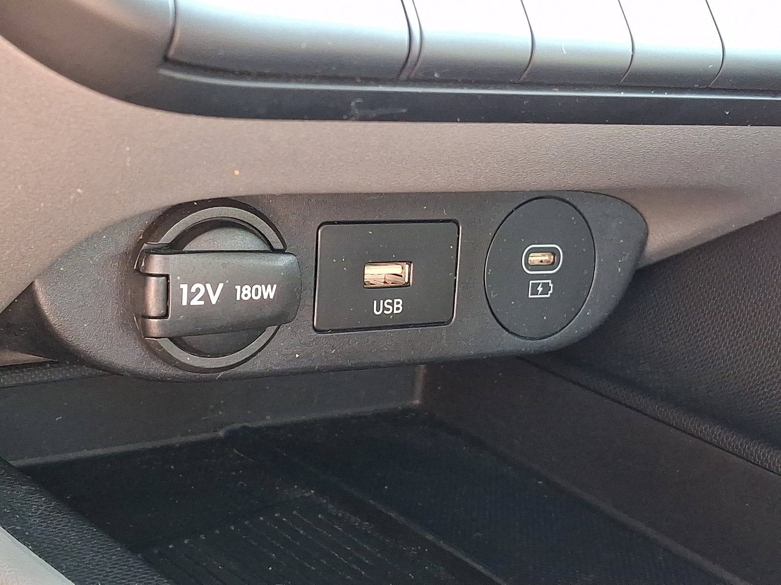2024 Hyundai Elantra SEL - Photo 26