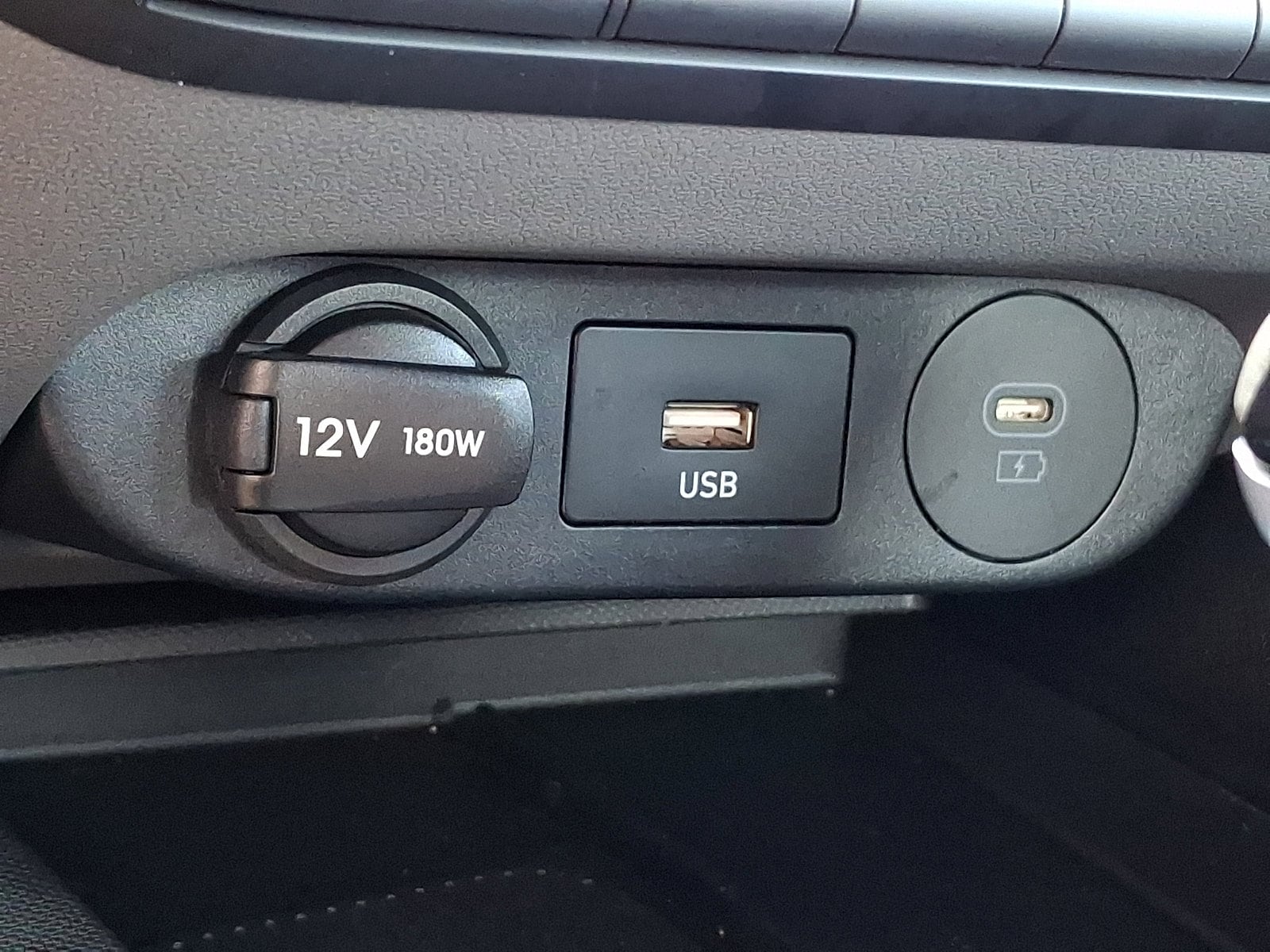 2025 Hyundai Elantra SEL - Photo 23