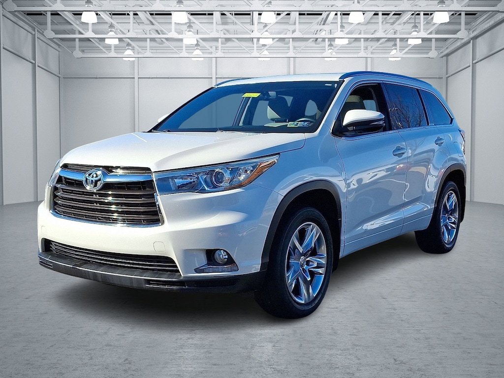 Used 2014 Toyota Highlander Limited Platinum V6 SUV