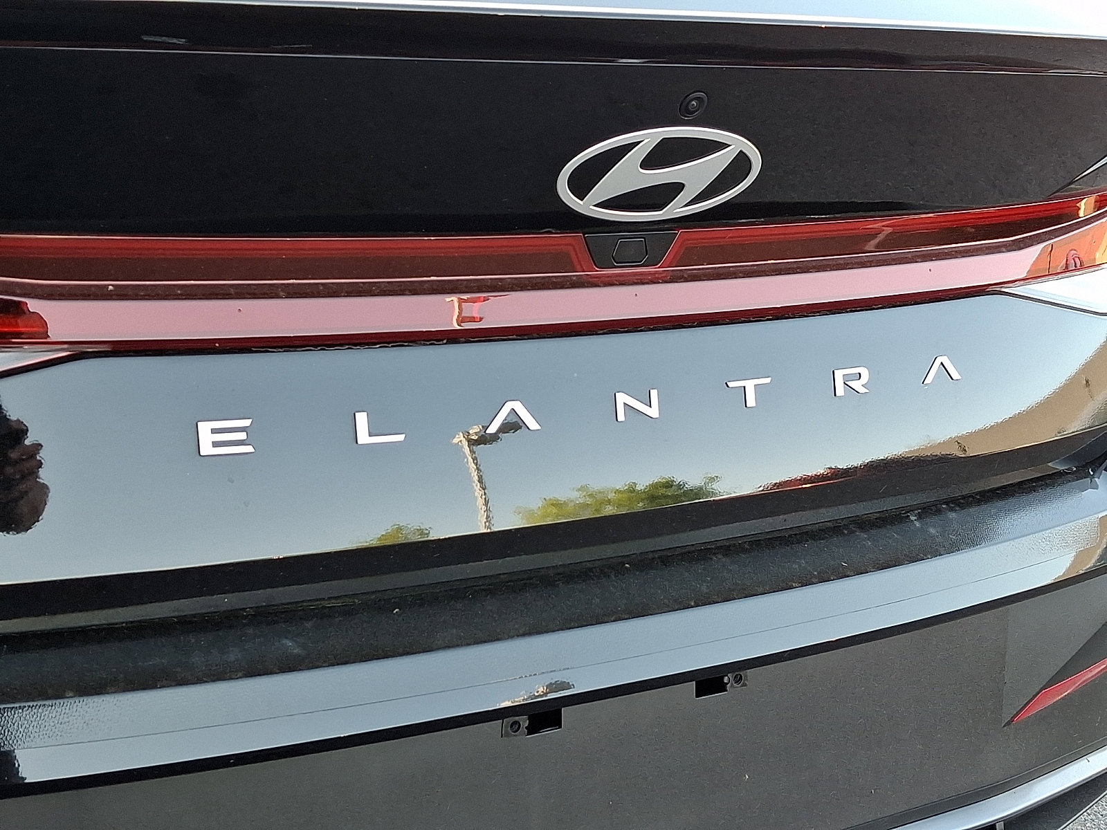 2025 Hyundai Elantra SEL - Photo 30