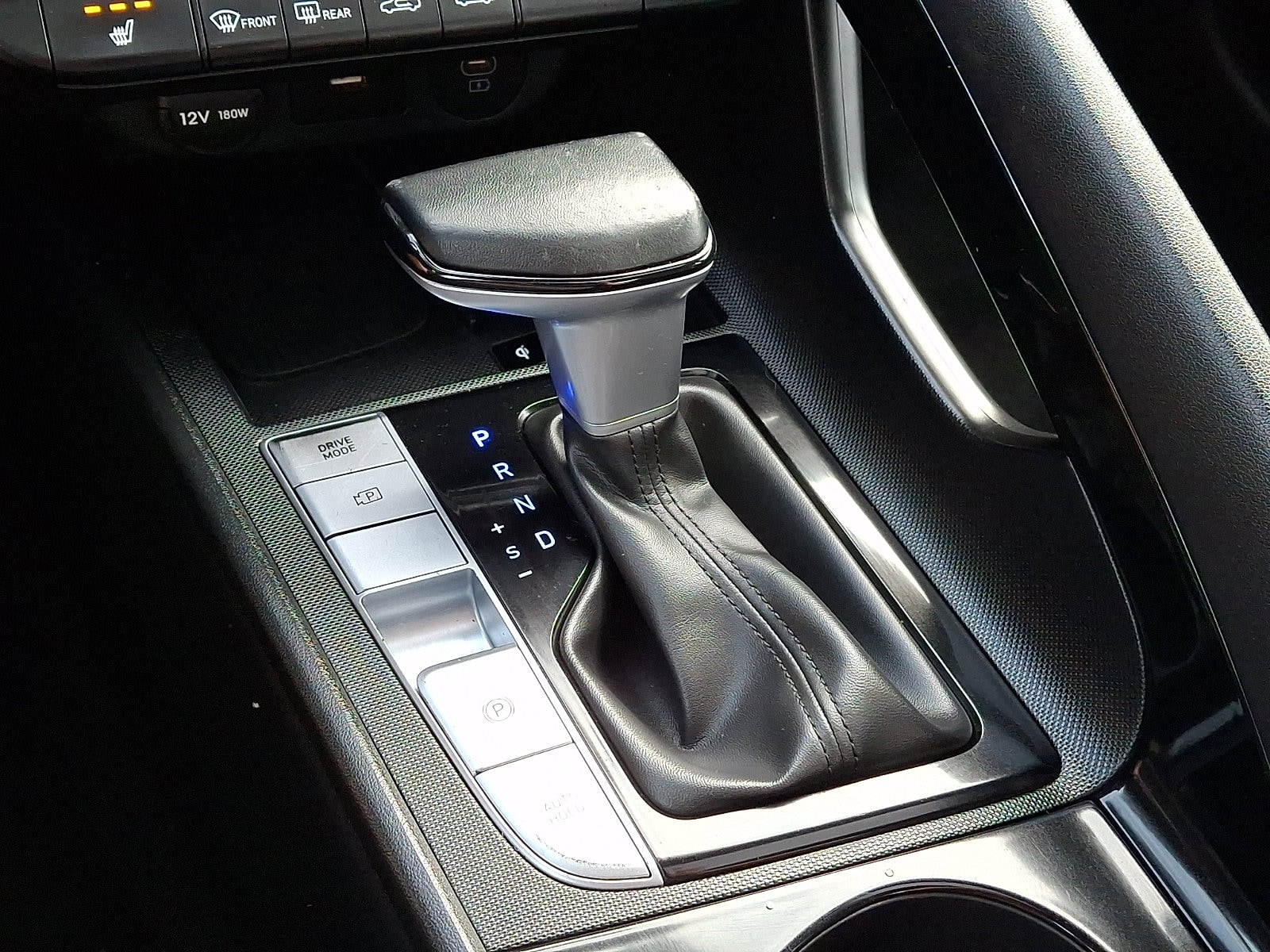2025 Hyundai Elantra SEL - Photo 15