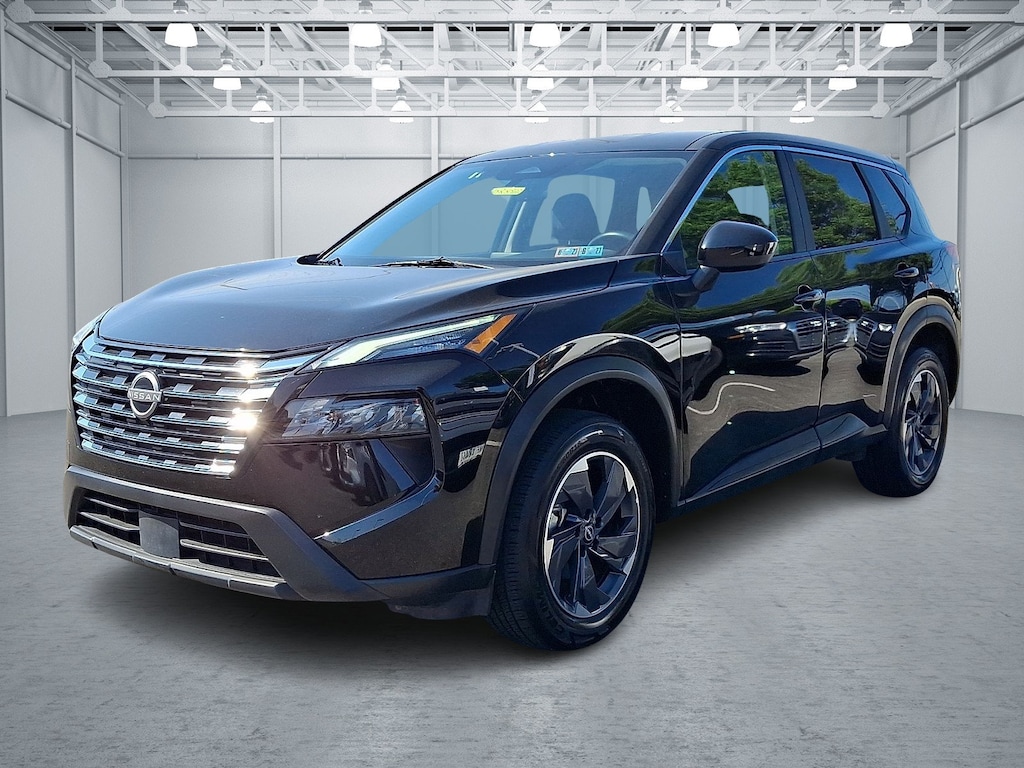 Used 2025 Nissan Rogue SV SUV