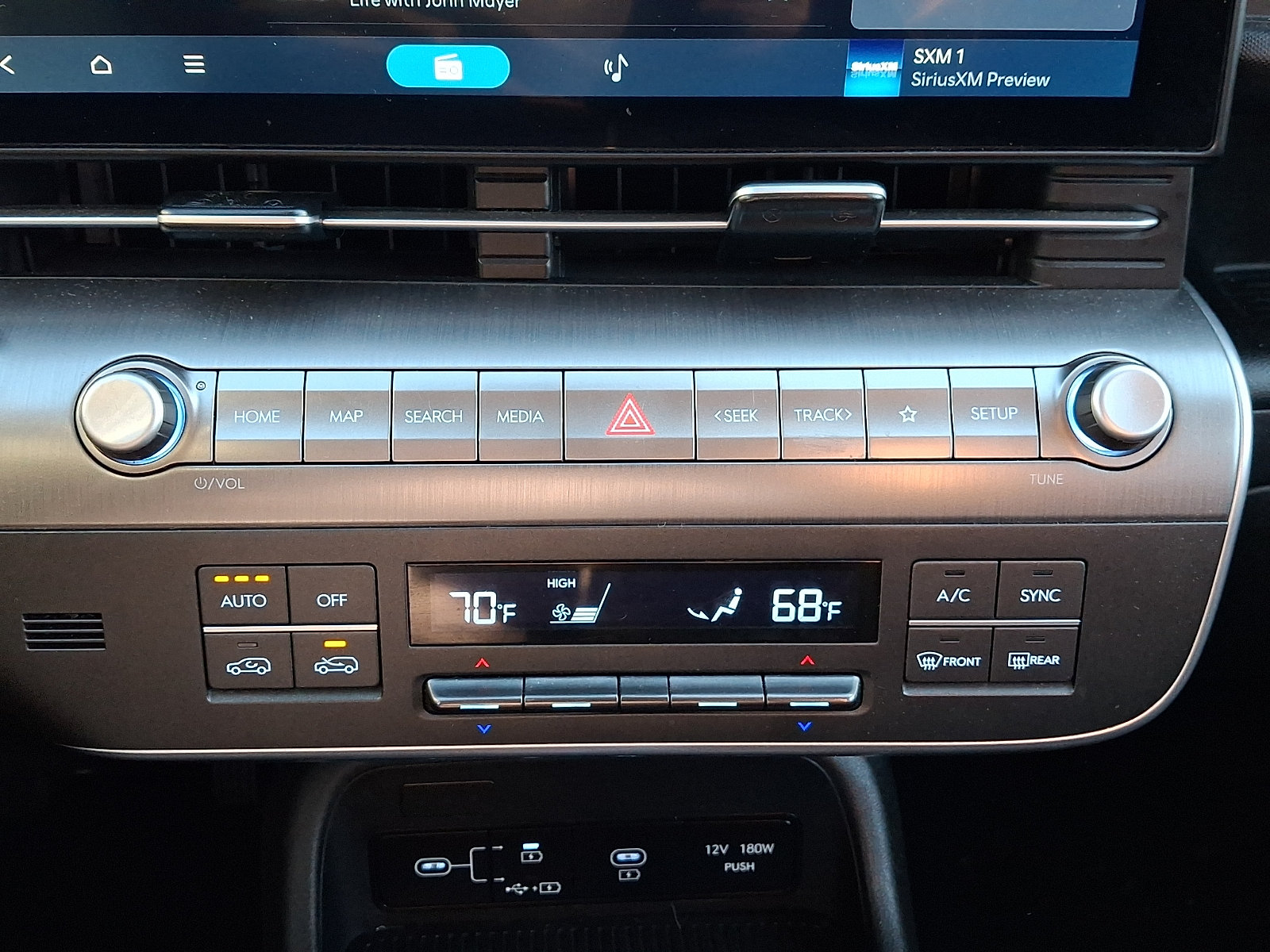 2025 Hyundai Kona SEL - Photo 15