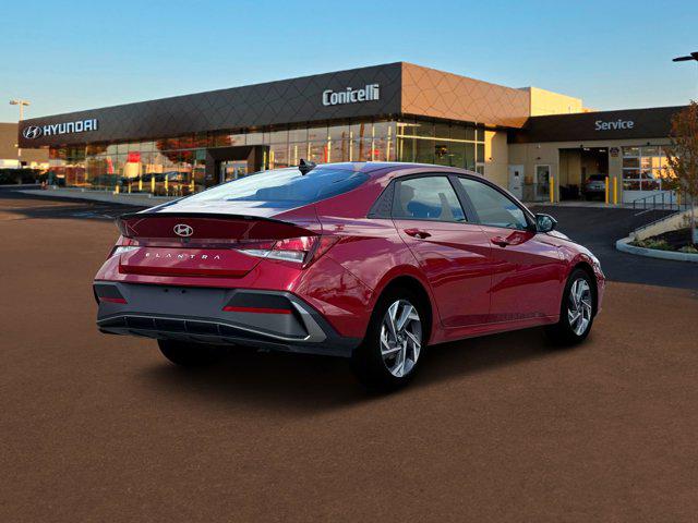 2025 Hyundai Elantra SEL - Photo 7