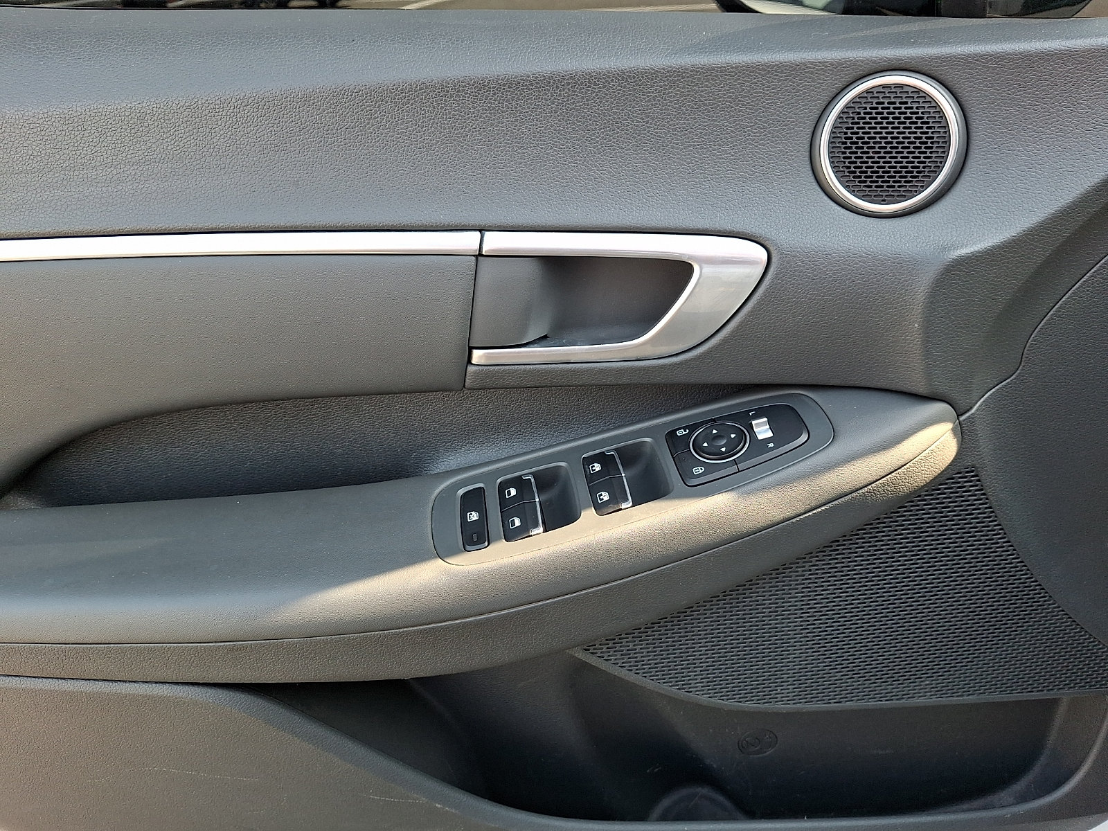 2021 Hyundai Sonata SEL Plus - Photo 12