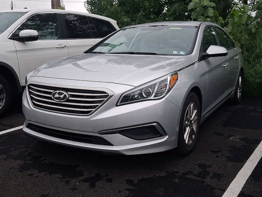 Used 2017 Hyundai Sonata w/PZEV Sedan