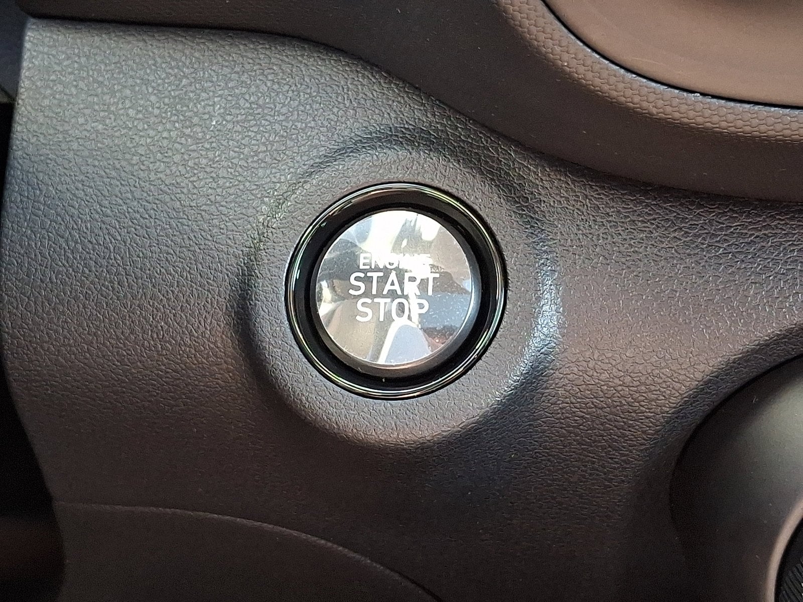 2025 Hyundai Venue SEL - Photo 23