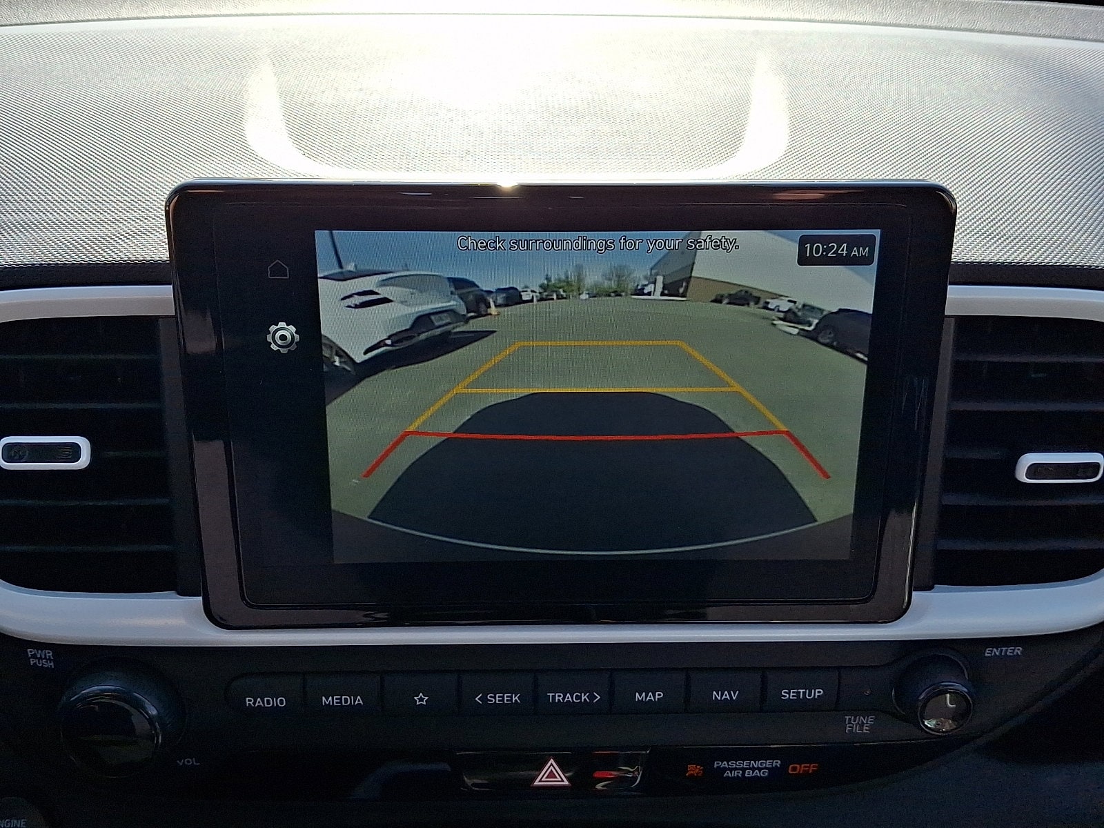 2025 Hyundai Venue Limited - Photo 18