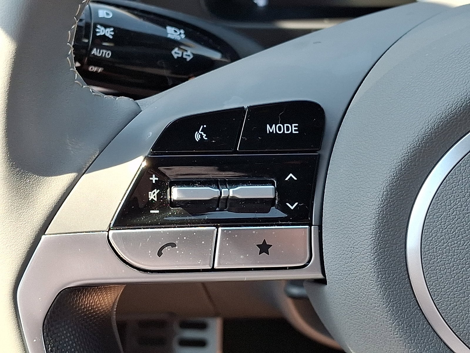 2025 Hyundai Elantra SEL - Photo 20