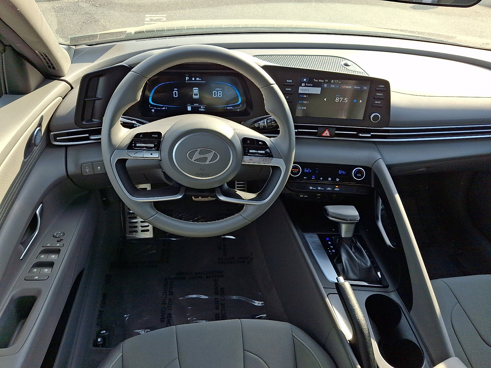 2025 Hyundai Elantra SEL - Photo 11