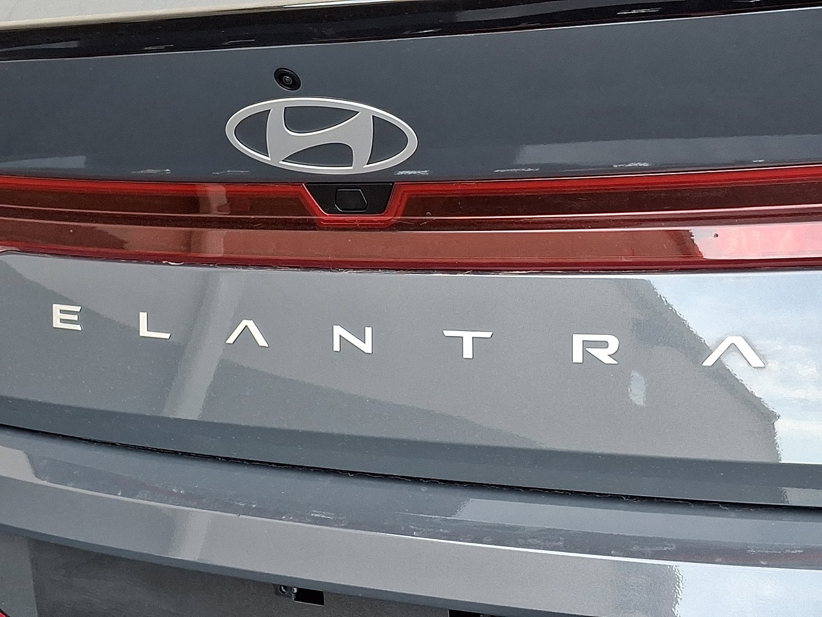 2025 Hyundai Elantra SEL - Photo 30