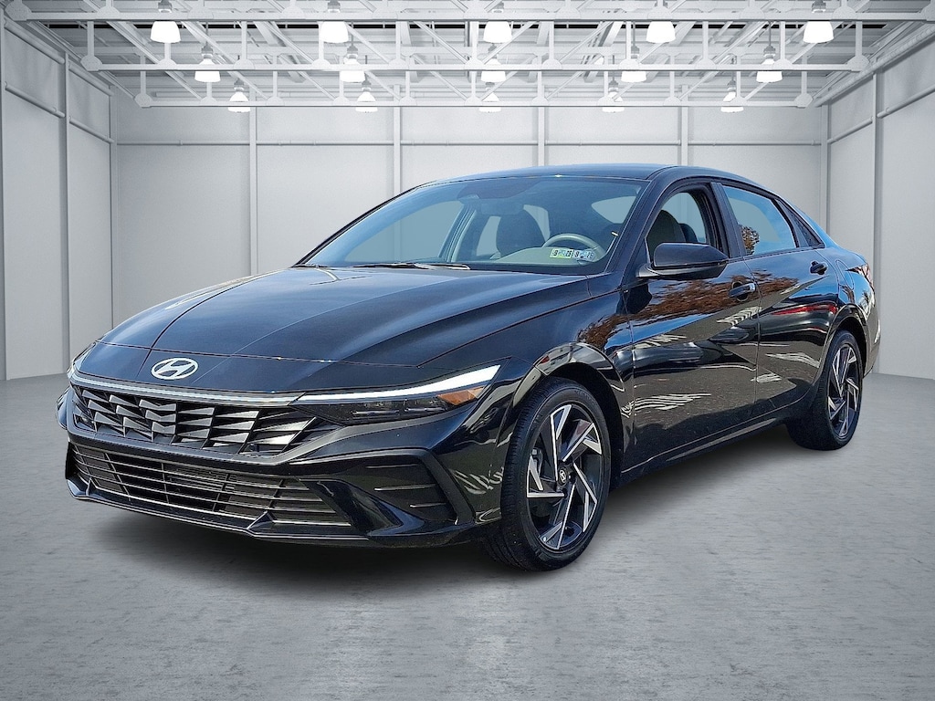 Certified 2025 Hyundai Elantra SEL Sport Sedan