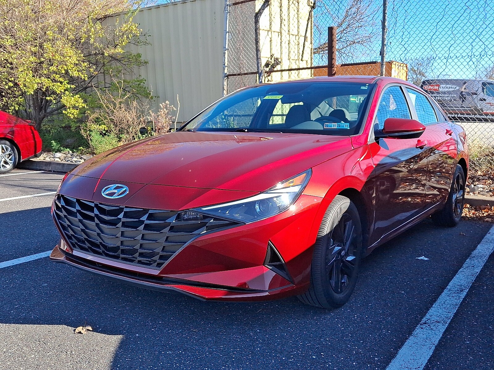 2023 Hyundai Elantra SEL photo 3