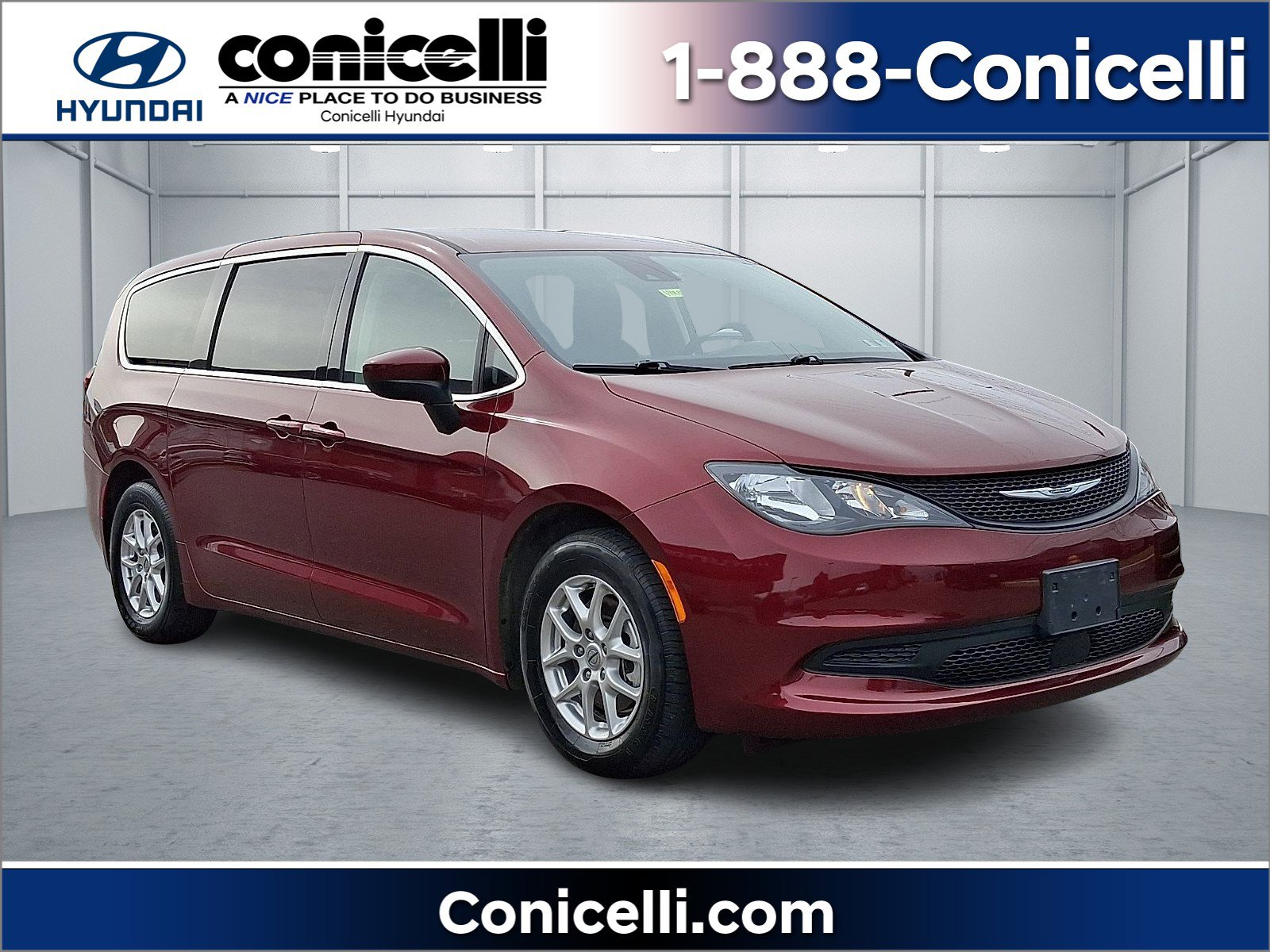 2023 Chrysler Voyager LX's photo