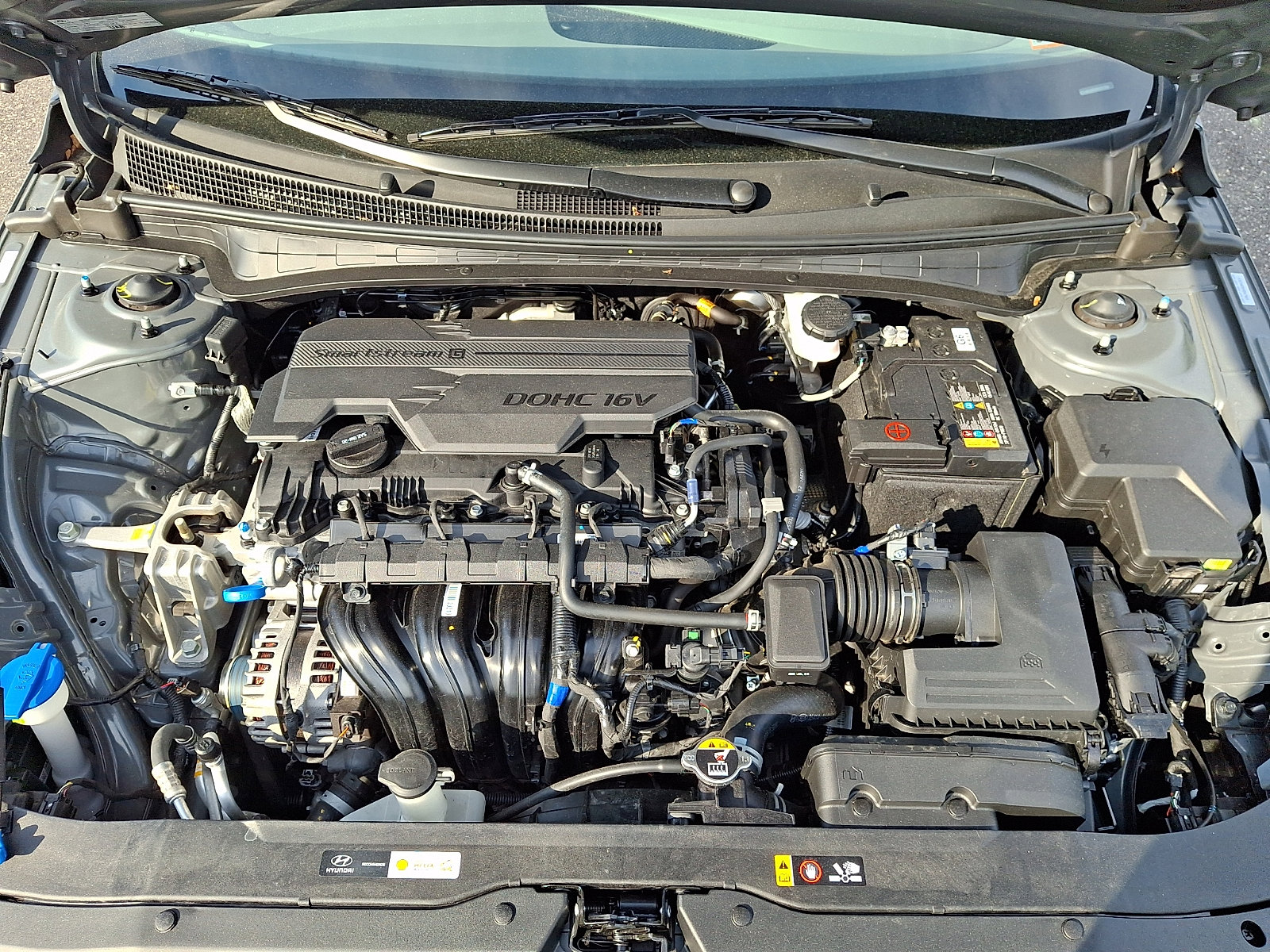 2025 Hyundai Elantra SEL - Photo 28