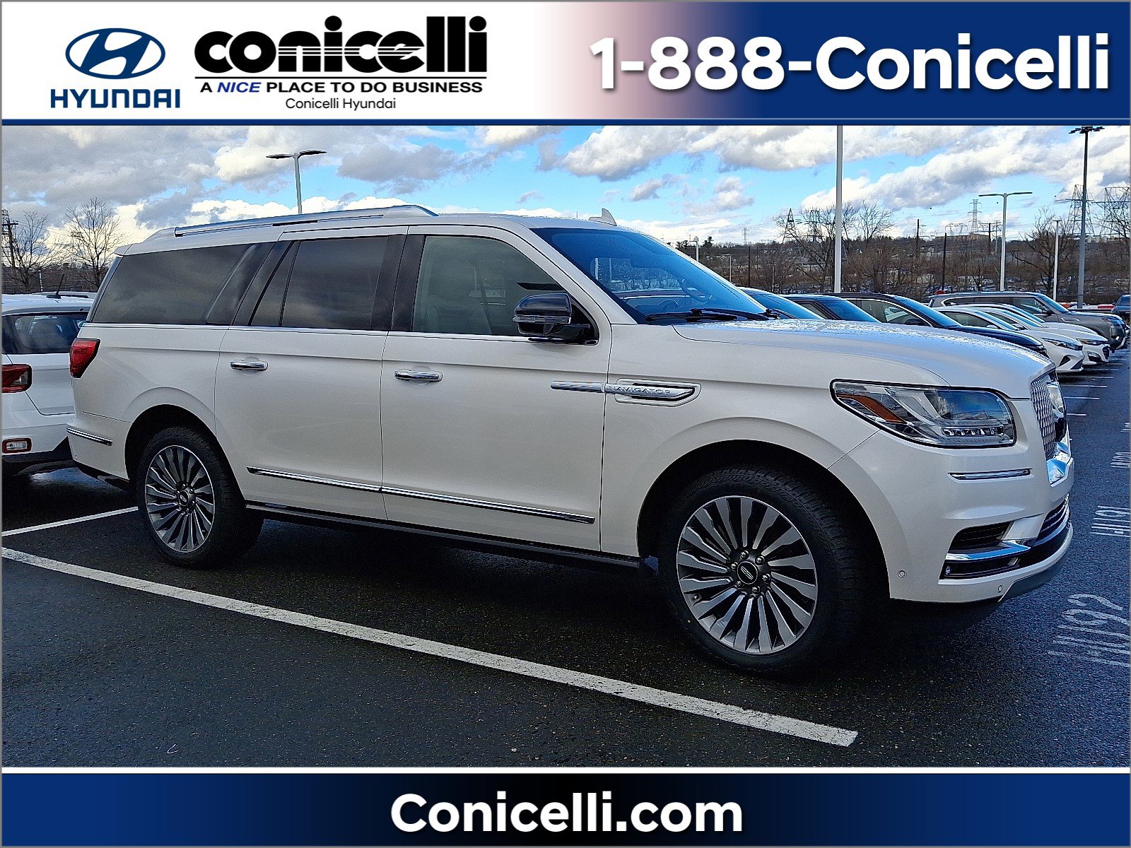 2019 Lincoln Navigator Reserve's photo