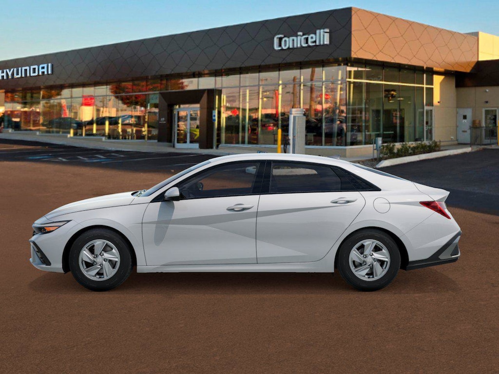 New 2026 Hyundai Elantra SE Sedan