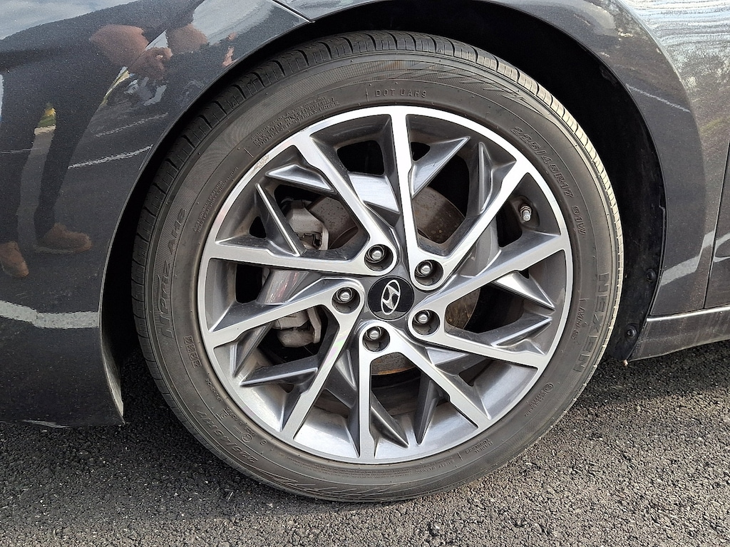 Used 2020 Hyundai Elantra Limited Sedan