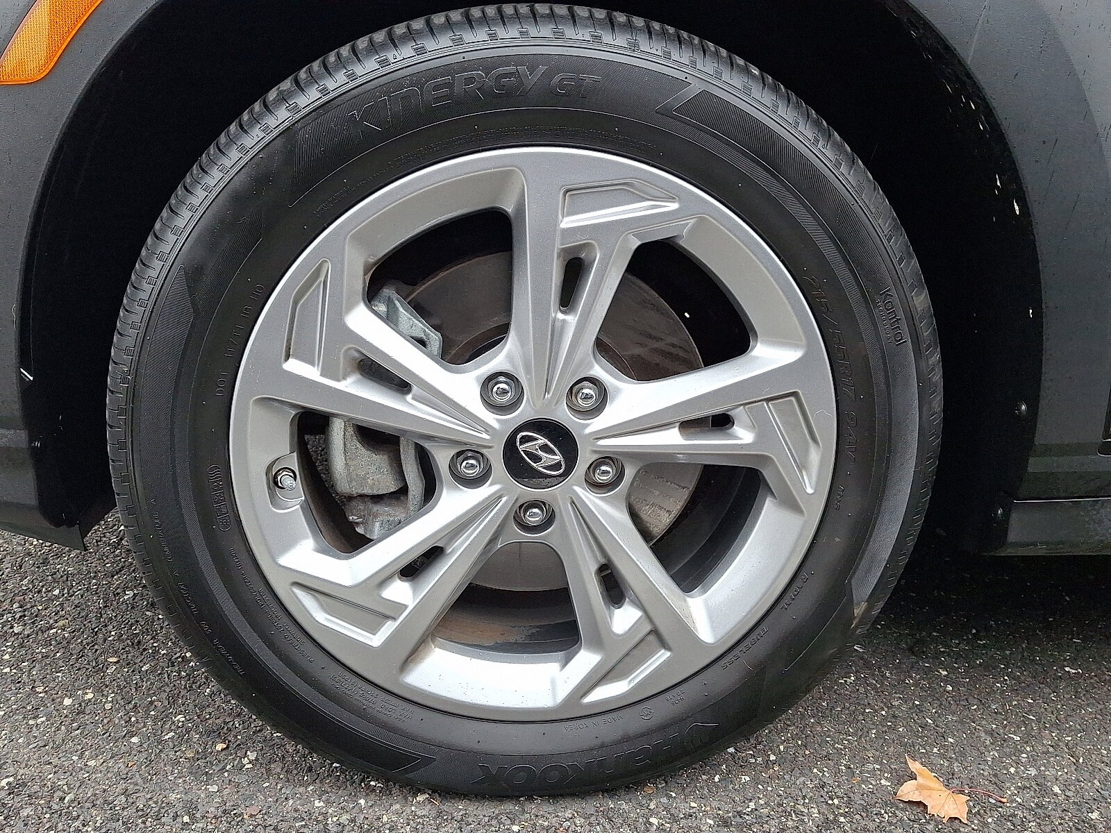 2023 Hyundai Kona SEL photo 2