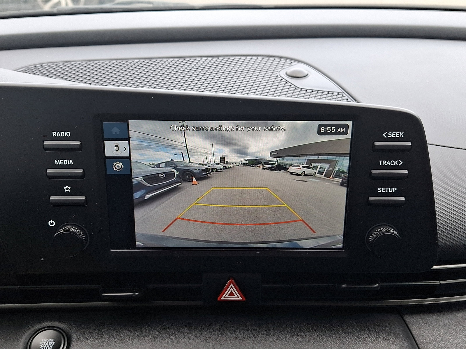 2025 Hyundai Elantra SEL - Photo 17