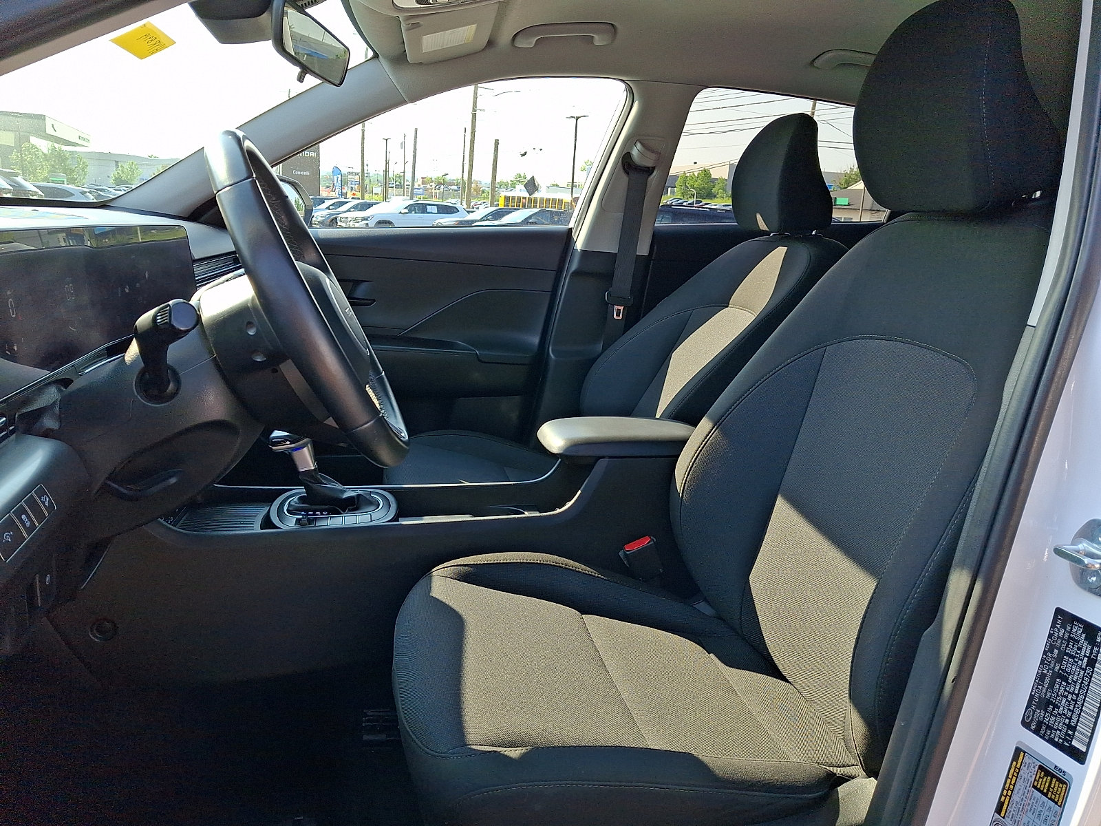 2025 Hyundai Kona SEL - Photo 13