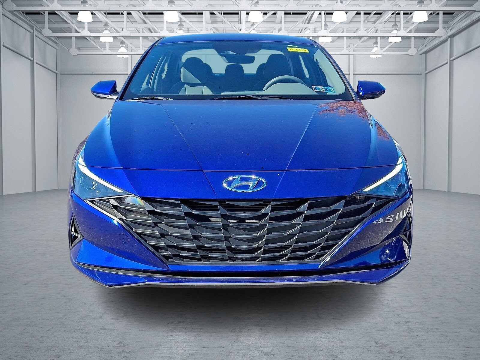 2023 Hyundai Elantra SEL photo 2
