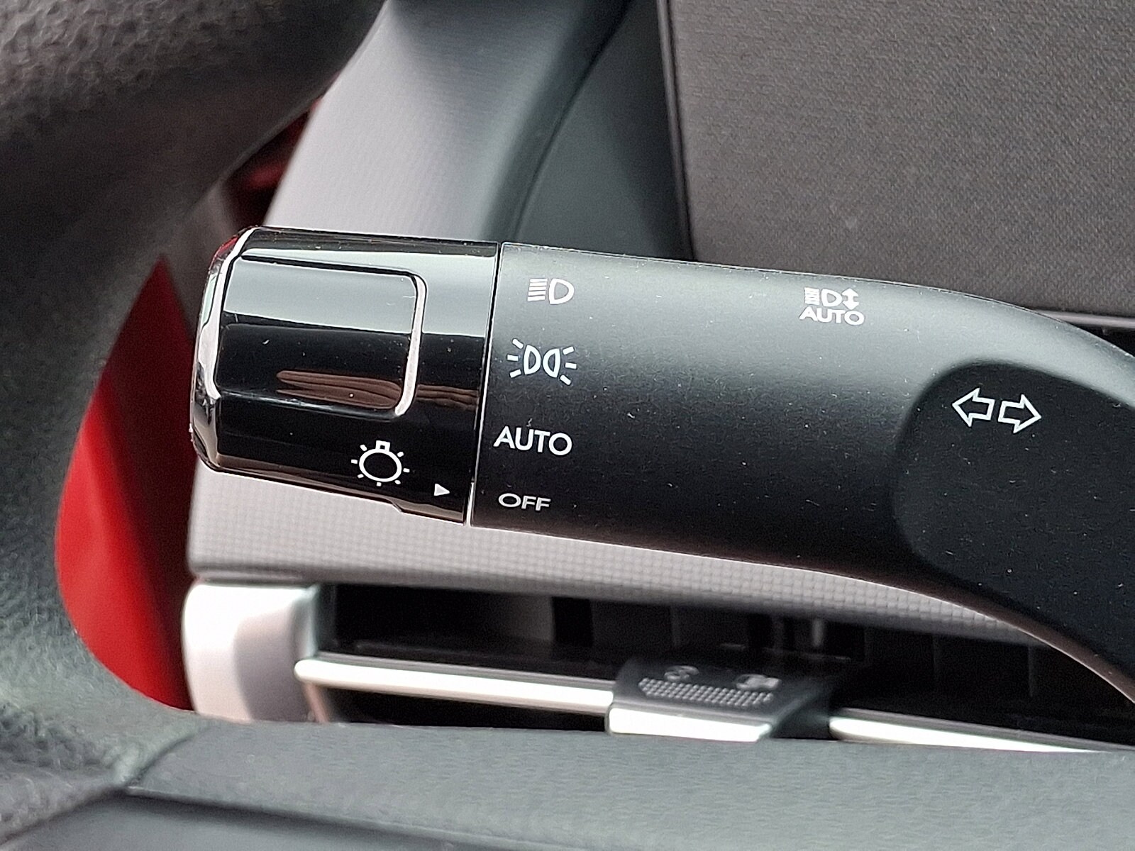 2025 Hyundai Tucson SEL - Photo 26