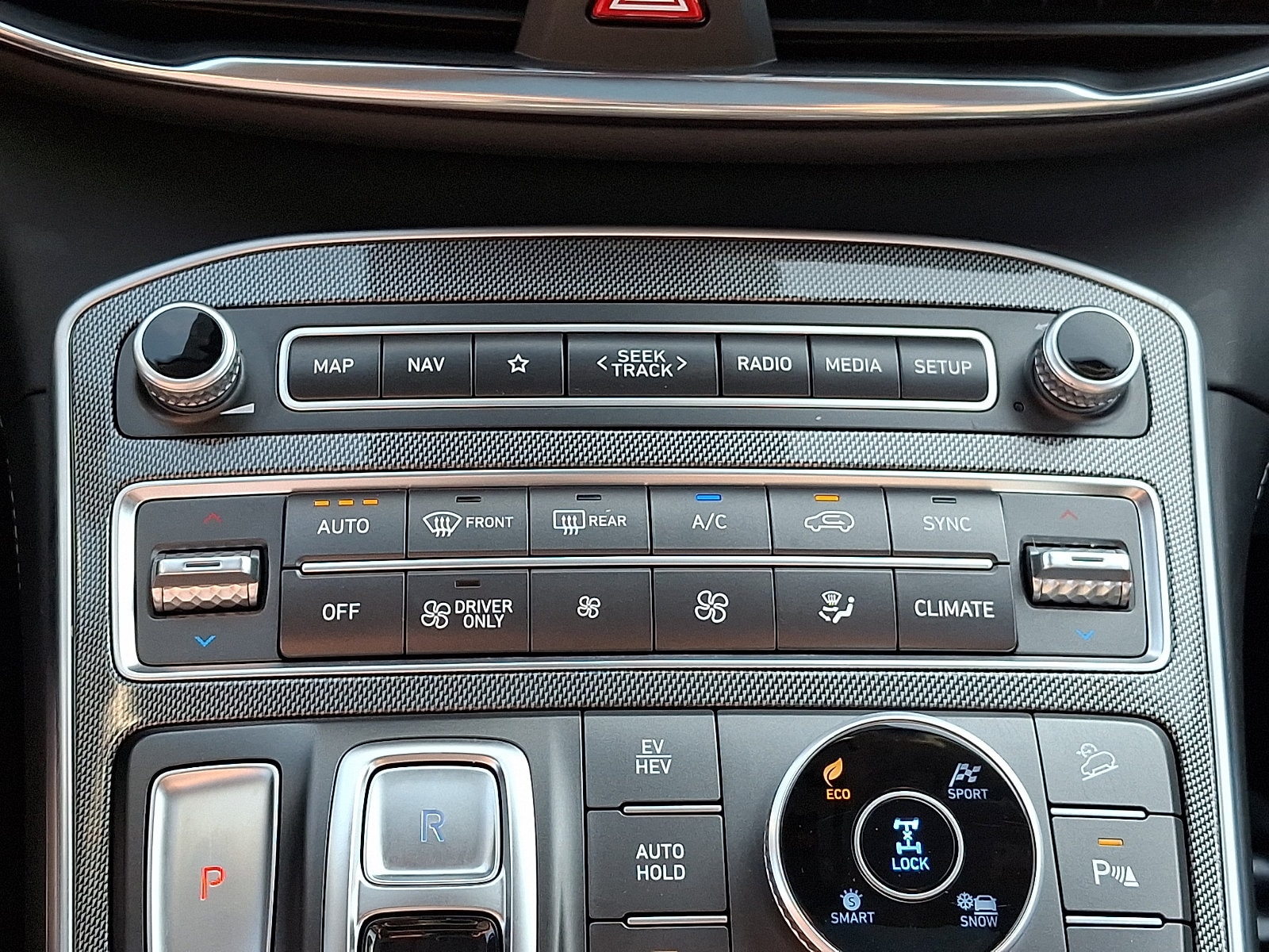 2023 Hyundai Santa Fe Limited PHEV - Photo 16