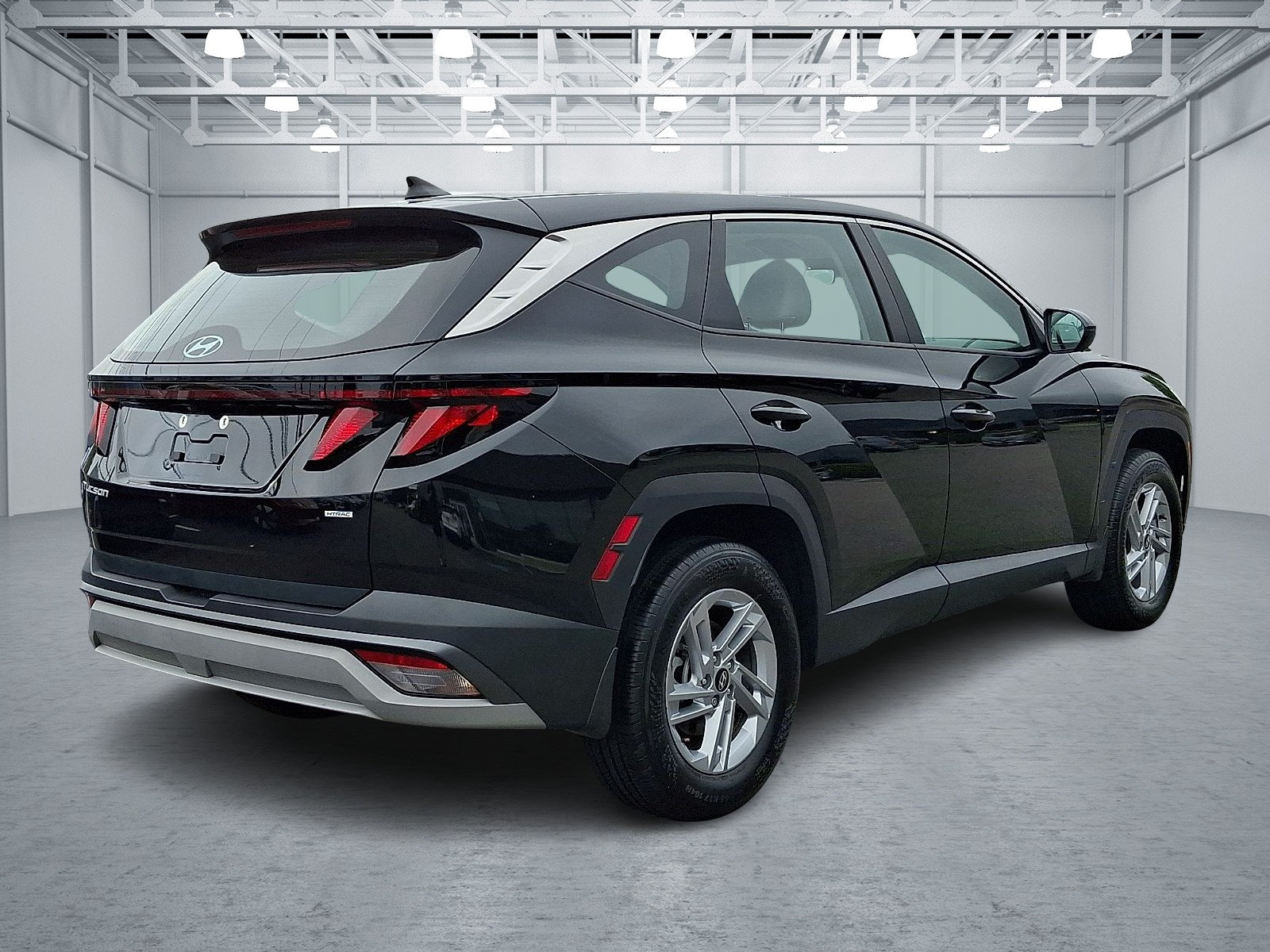 2025 Hyundai Tucson SE - Photo 6