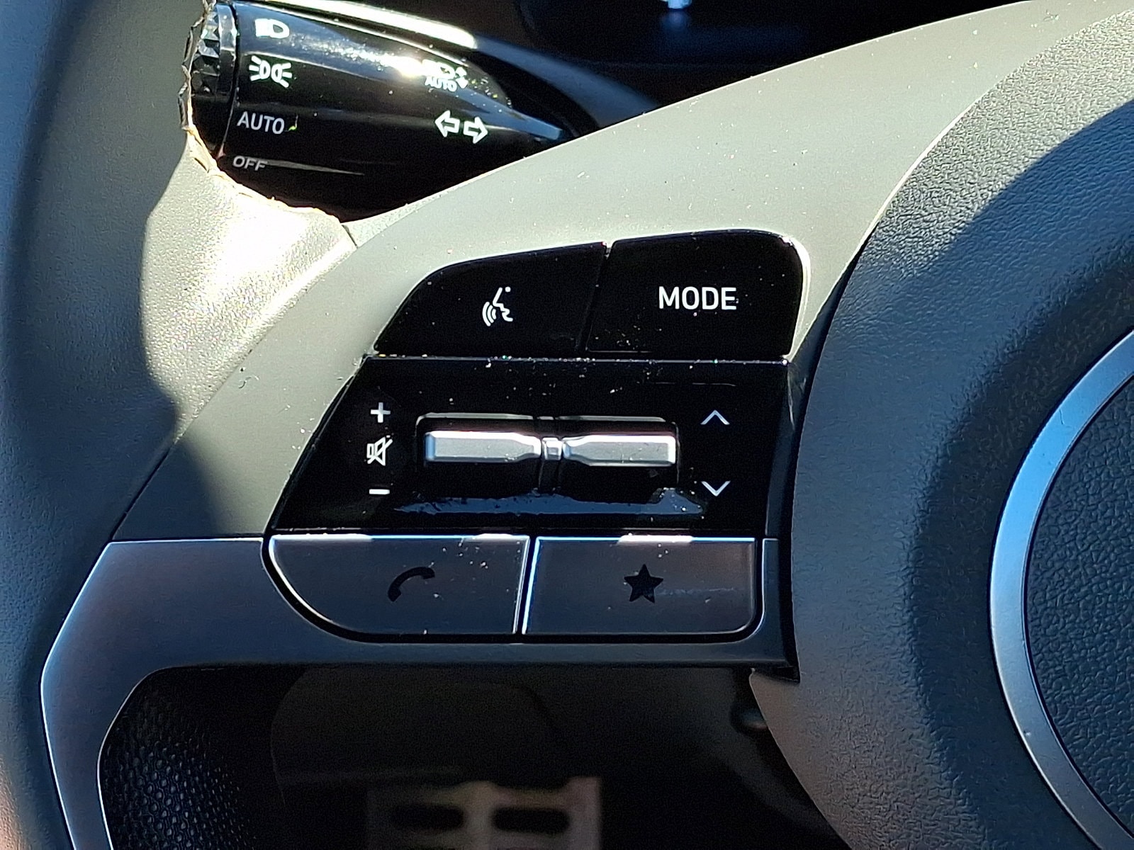 2025 Hyundai Elantra SEL - Photo 20