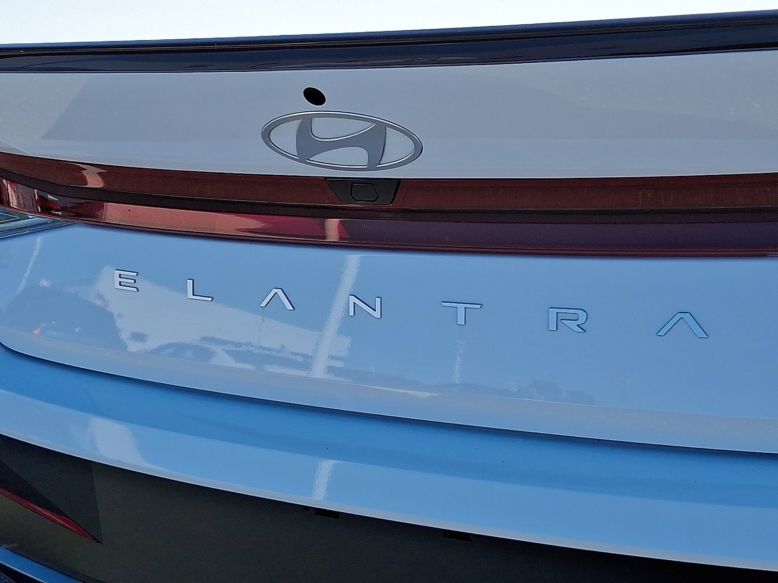 2025 Hyundai Elantra SEL - Photo 30