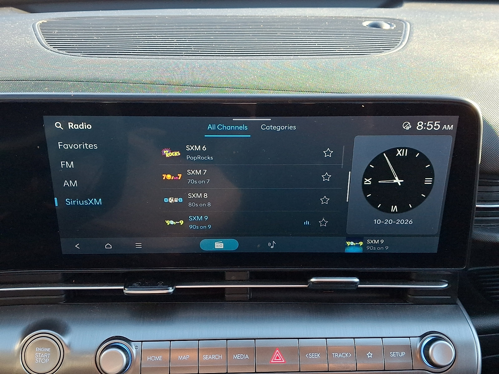 2025 Hyundai Kona SEL - Photo 16