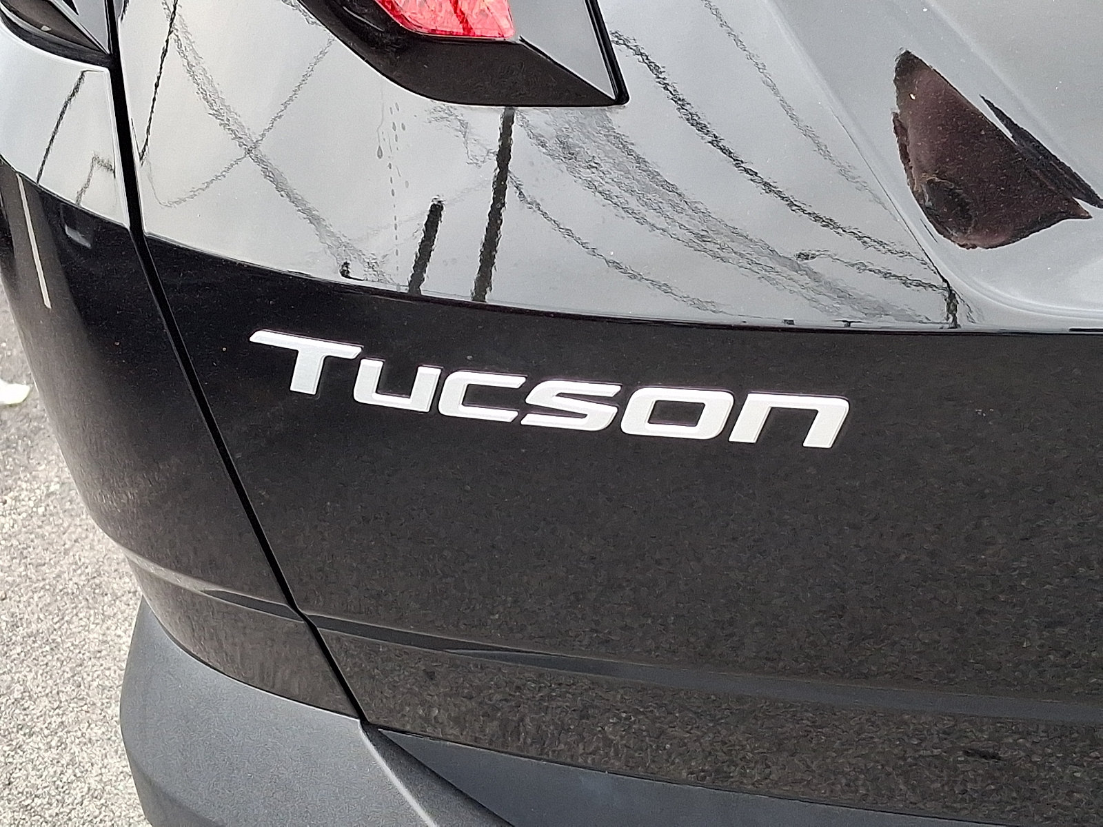 2025 Hyundai Tucson SE - Photo 30