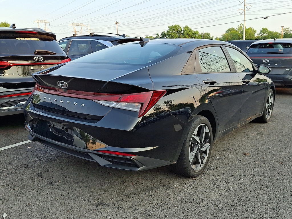 Certified 2023 Hyundai Elantra SEL Convenience Package Sedan
